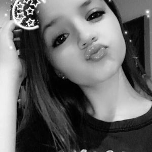 Meet your Posher, Angelita